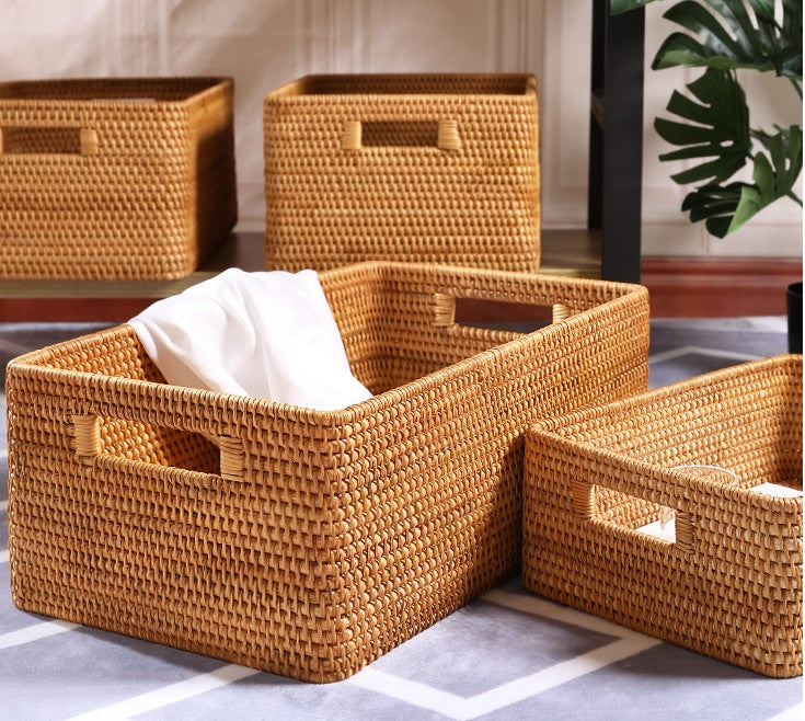 Woven Basket with Handle, Vietnam Traditional Handmade Rattan Wicker Storage  Basket – Silvia Home Craft