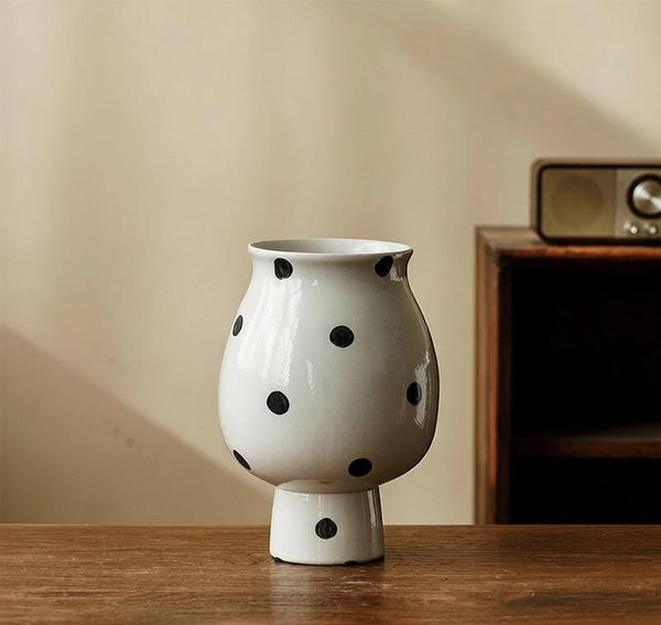 Small Flower Vases on Table, Handmade Water Holding Flower Vase, Ceramic Bud Vases, Modern Porcelain Flower Vases-Silvia Home Craft