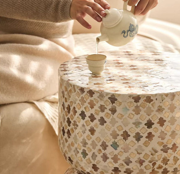 Elegant Small End Table, Modern Side Table, Contemporary Bedside Table, Bedside Small Side Table, Creative Coffee Table, Contemporary Side Table, Portable Casual Side Table, Shell Small Sofa Side Table-Silvia Home Craft