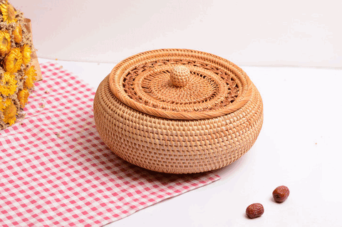 Woven Storage Basket with Lid, Rattan Round Storage Basket, Storage Basket for Kitchen, Picnic Storage Basket-Silvia Home Craft