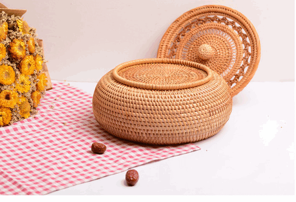 Woven Storage Basket with Lid, Rattan Round Storage Basket, Storage Basket for Kitchen, Picnic Storage Basket-Silvia Home Craft