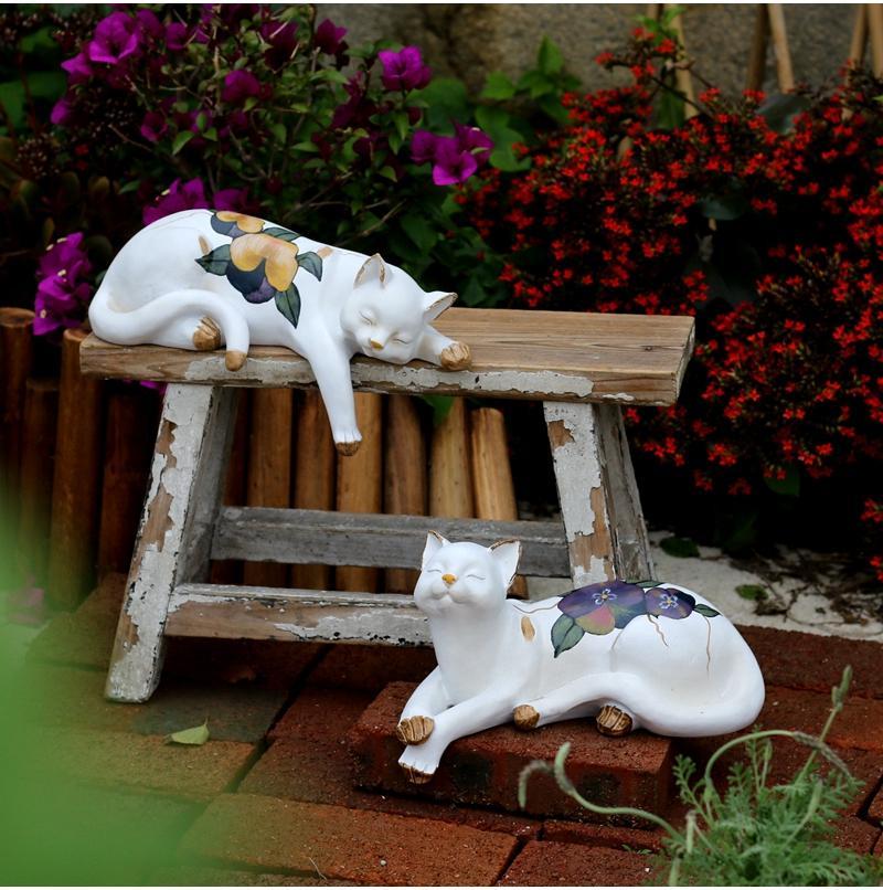 Lovely Cat Statues Sleeping Cats Resin Statues, Garden Courtyard Decoration, Gift