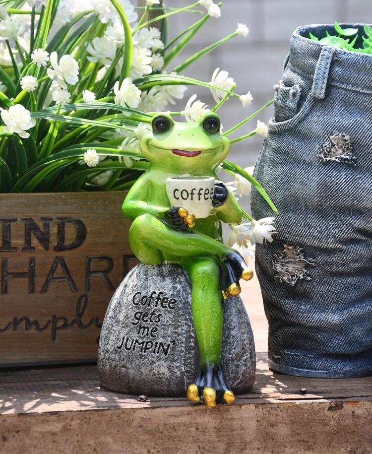 Frog Drinking Coffee Statue for Garden, Animal Statue for Garden Courtyard Ornament, Villa Outdoor Decor Gardening Ideas-Silvia Home Craft