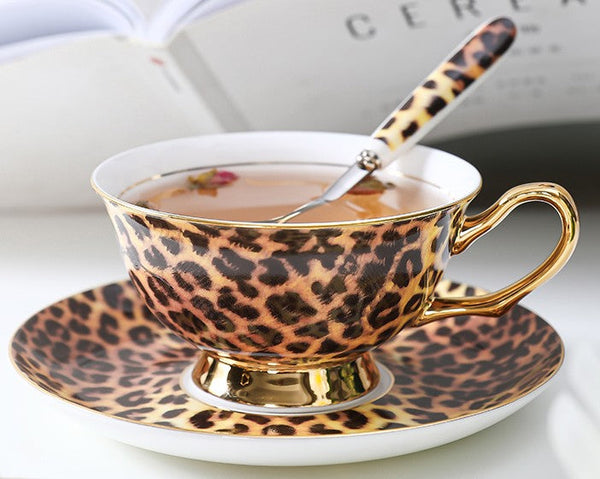 Creative Porcelain Tea Cup Saucer Set, Modern Ceramic Cups, 7.8 oz Ceramic Coffee Cups, Unique Tea Cup and Saucer in Gift Box-Silvia Home Craft