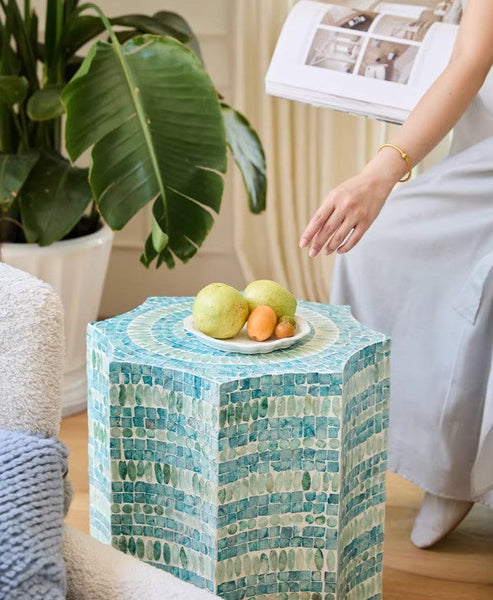 Contemporary Side Table, Contemporary Bedside Table, Bedside Small Side Table, Shell Small Sofa Side Table, Modern Side Table, Small End Table, Portable Casual Side Table, Creative Coffee Table