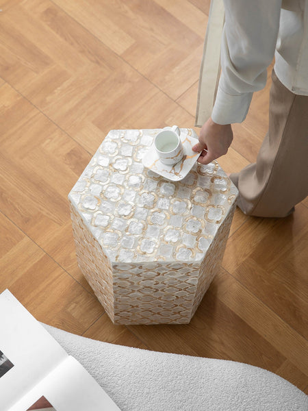 Creative Coffee Table, Contemporary Small Sofa Side Table, Shell Small Side Table, Portable Casual Side Table, Unique Small End Table-Silvia Home Craft