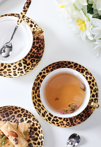 Modern Ceramic Cups, 7.8 oz Porcelain Tea Cup Saucer Set, Elegant Ceramic Coffee Cups, Unique Tea Cup and Saucer in Gift Box-Silvia Home Craft