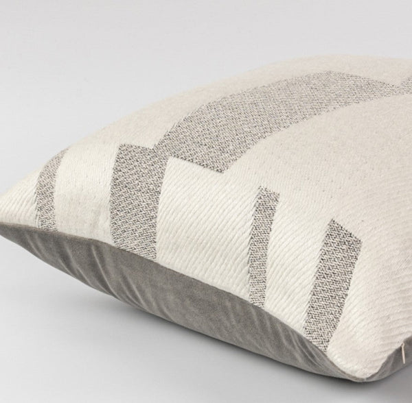 Modern Sofa Pillows, Throw Pillows for Modern Living Room, Large Modern Throw Pillows for Couch, Decorative Throw Pillow for Couch-Silvia Home Craft