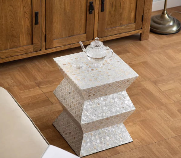 Unique Small End Table, Contemporary Bedside Table, Portable Casual Side Table, Shell Small Sofa Side Table, Creative Coffee Table-Silvia Home Craft