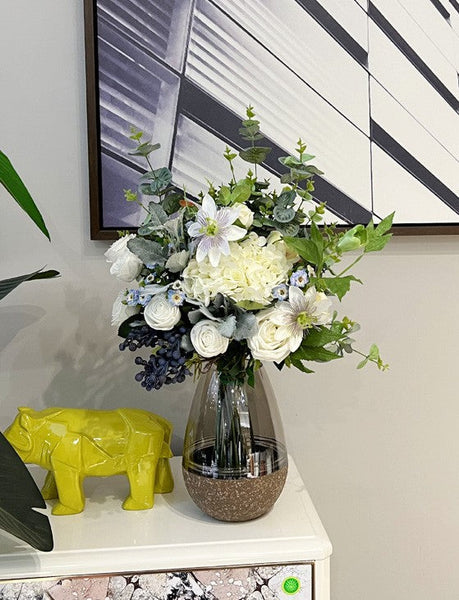 Unique Flowers Arrangement Interior Design, Beautiful Modern Artificial Floral Arrangement for Bedroom, Faux Silk Floral Bouquet Table Centerpiece-Silvia Home Craft
