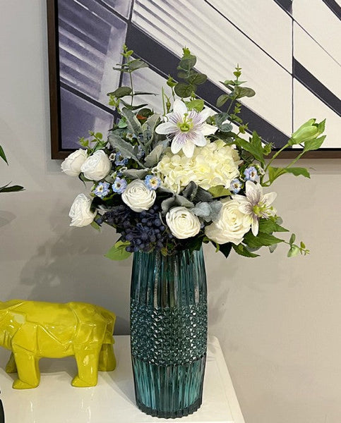Unique Flowers Arrangement Interior Design, Beautiful Modern Artificial Floral Arrangement for Bedroom, Faux Silk Floral Bouquet Table Centerpiece-Silvia Home Craft