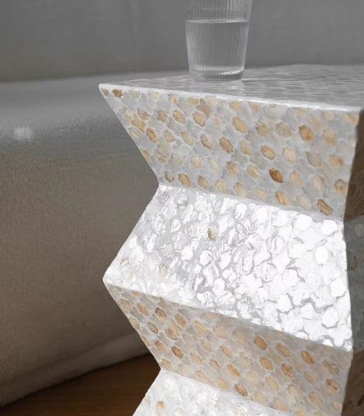 Unique Small End Table, Contemporary Bedside Table, Portable Casual Side Table, Shell Small Sofa Side Table, Creative Coffee Table-Silvia Home Craft