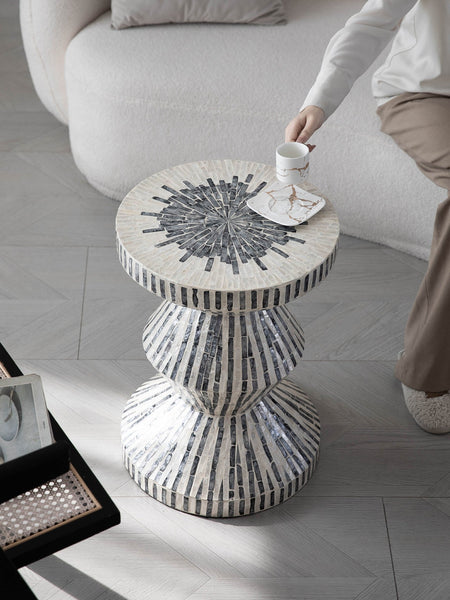 Shell Small Sofa Side Table, Bedside Small Side Table, Portable Casual Side Table, Contemporary Round Side Table, Creative Coffee Table