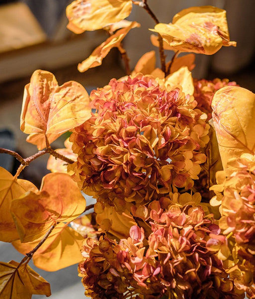 Hydrangea Flowers, Artificial Floral for Bedroom, Flower Arrangement Ideas for Dining Room Table, Simple Modern Floral Arrangement Ideas for Home Decoration-Silvia Home Craft