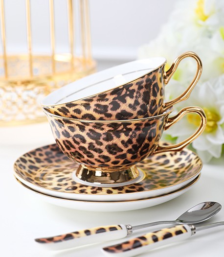 Modern Ceramic Cups, 7.8 oz Porcelain Tea Cup Saucer Set, Elegant Ceramic Coffee Cups, Unique Tea Cup and Saucer in Gift Box-Silvia Home Craft