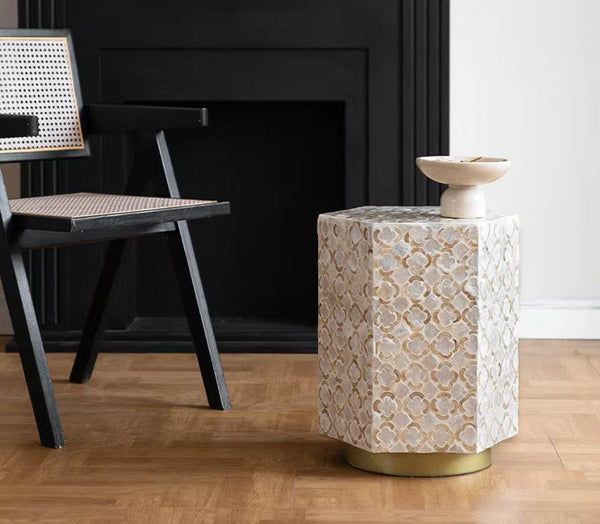 Creative Coffee Table, Contemporary Small Sofa Side Table, Shell Small Side Table, Portable Casual Side Table, Unique Small End Table-Silvia Home Craft