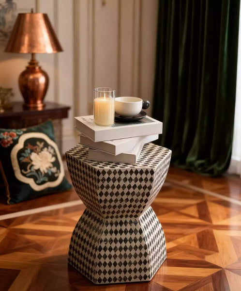 Modern Side Table, Bedside Small Side Table, Contemporary Bedside Table, Small End Table, Shell Small Sofa Side Table, Portable Casual Side Table, Creative Coffee Table, Contemporary Side Table-Silvia Home Craft
