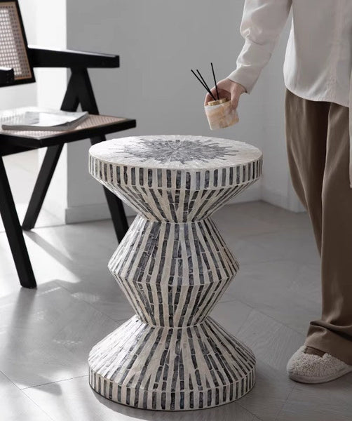 Shell Small Sofa Side Table, Bedside Small Side Table, Portable Casual Side Table, Contemporary Round Side Table, Creative Coffee Table