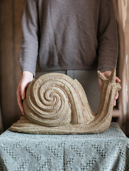 Cute Snail Statues, Garden Animal Statues, Snail Flowerpot for Garden Decoration, Unique Modern Garden Sculptures, Creative Villa Outdoor Gardening Ideas-Silvia Home Craft
