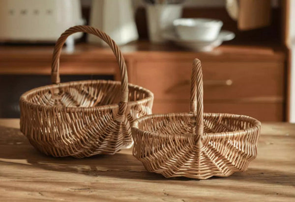 Natural Fruit Basket, Kitchen Storage Baskets, Natural Hand-woven Wicker Storage Basket, Large Picnic Food Basket with Handle, Lovely Willow Weaving Baskets for Vegetable-Silvia Home Craft