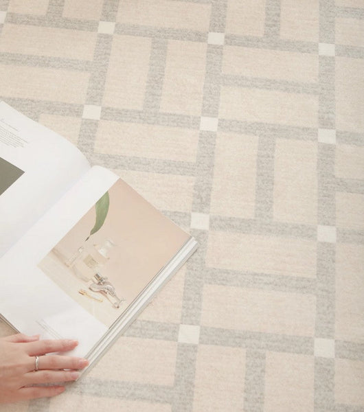 Modern Soft Rugs under Dining Room Table, Geometric Contemporary Modern Rugs Next to Bed, Abstract Area Rugs for Living Room, Modern Carpets for Office-Silvia Home Craft