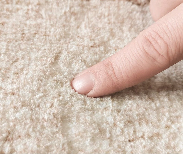 Modern Geometric Carpets for Bedroom, Contemporary Abstract Rugs under Dining Room Table, Modern Living Room Rug Placement Ideas-Silvia Home Craft