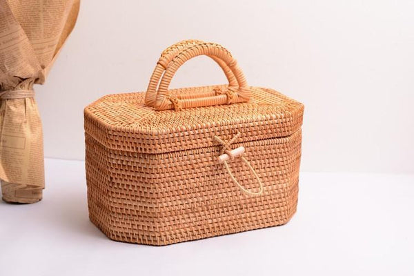 Rattan Wicker Serving Basket, Storage Baskets for Picnic, Kitchen Storage Baskets, Woven Storage Baskets with Lid-Silvia Home Craft